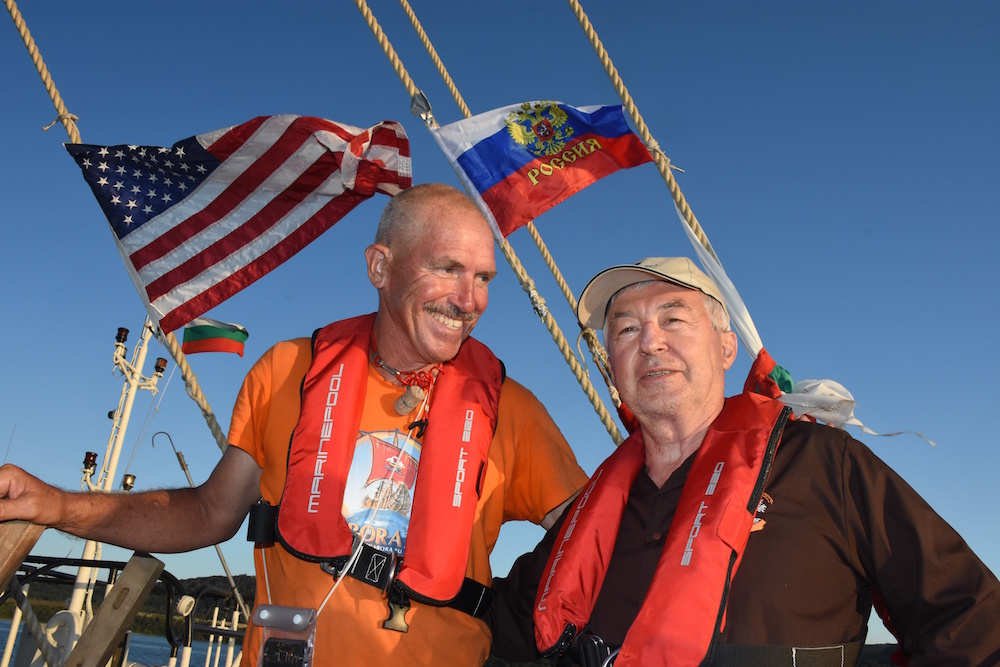 Sailing for Peace – Start der Abora IV